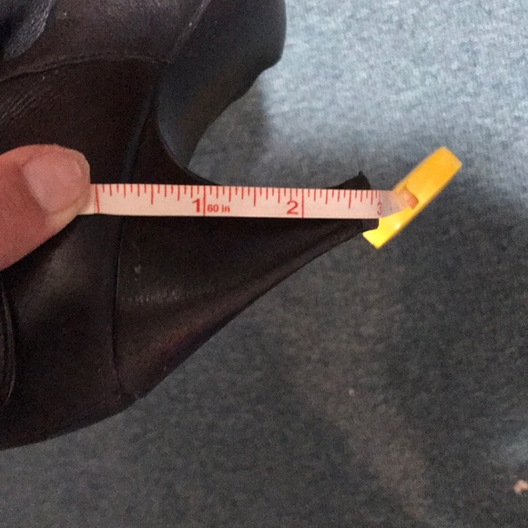LEATHER "Steve Madden” Ankle Boots’ - Picture 12 of 13